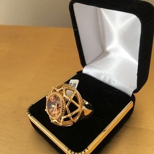 NWT Sz 7 Costume peach morganite gold tone ring